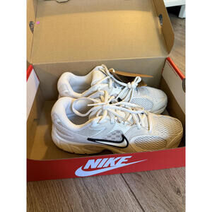 Nike White Athletic Running Shoes Size 8